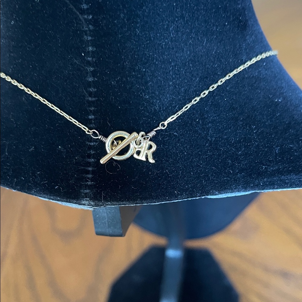 Banana Republic Gold Flower Cluster Pendant Necklace - Picture 3 of 5
